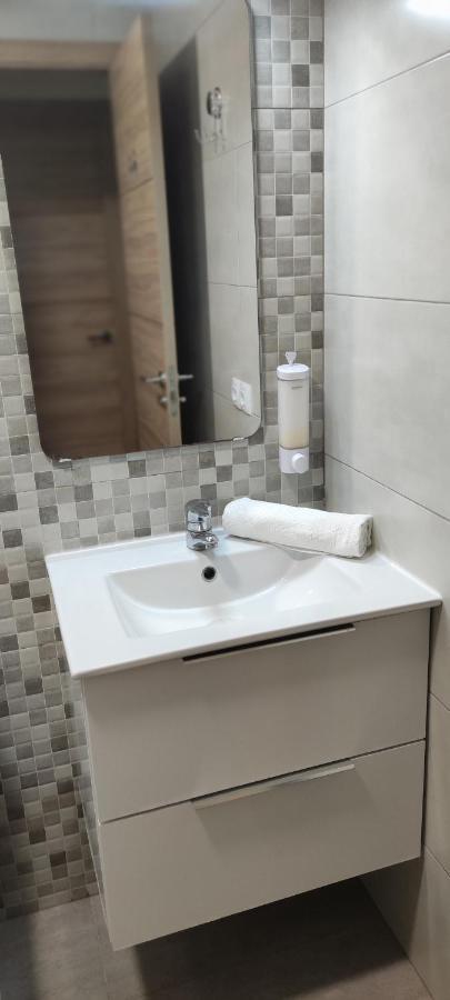 Apartamento En La Playa Malvarrosa Валенсія Екстер'єр фото