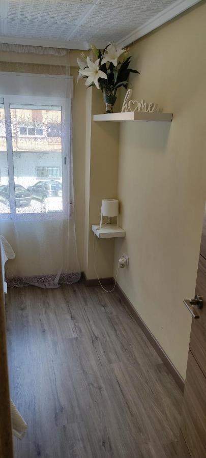 Apartamento En La Playa Malvarrosa Валенсія Екстер'єр фото